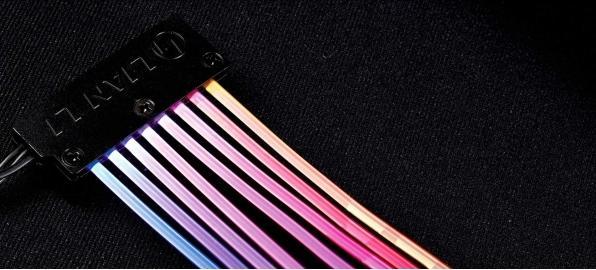 Actual product image Lian-Li Strimer 8-Pin RGB PCIe VGA (Multicoloured)