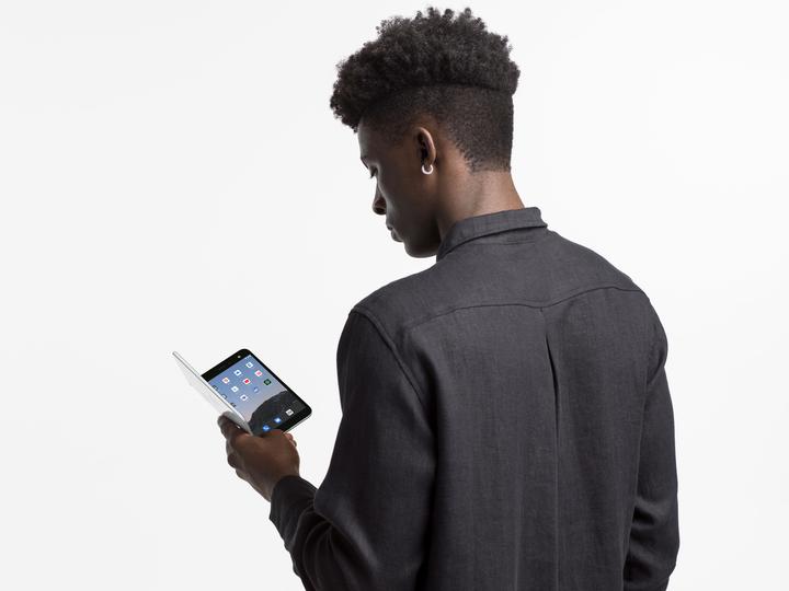 Produktbild Microsoft Surface Duo Qualcomm Snapdragon 855 5.6inch 6GB 128GB LTE Android 10 Projekt MSD (P) (128 GB, Glacier, 5.60", Dual SIM)