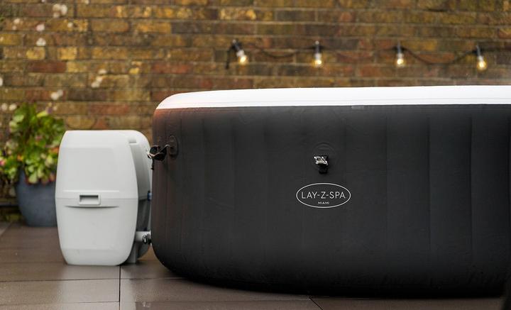 Actual product image Bestway Lay-Z-Spa Miami AirJet (4 pers.)