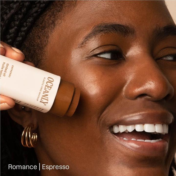 Produktbild Attitude Oceanly Light Coverage Face Tinted Oil Stick EWG Verified Titanium (Espresso)
