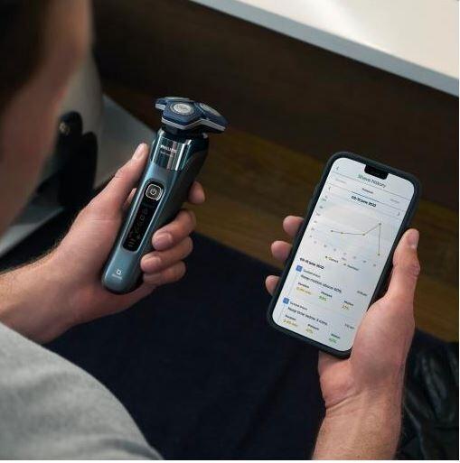 Actual product image Philips Shaver series 7000 S7882/55 Wet & Dry electric shaver