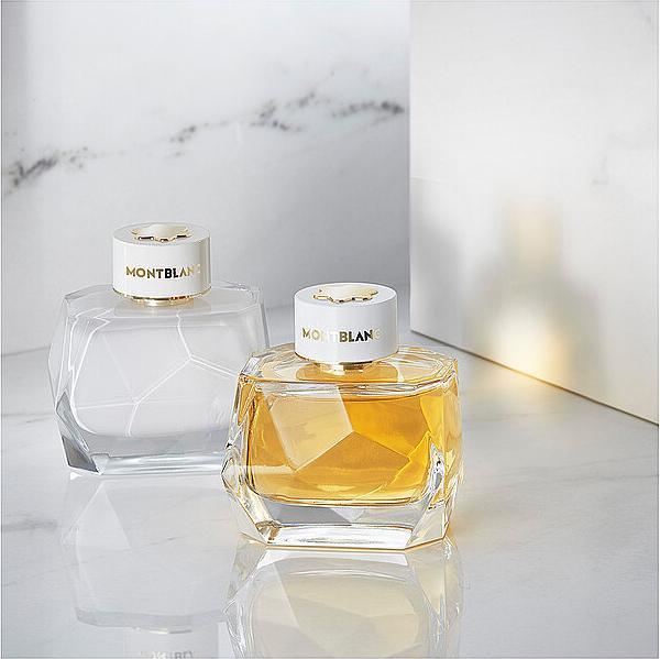 Actual product image Montblanc Signature Absolue (Eau de parfum, 50 ml)