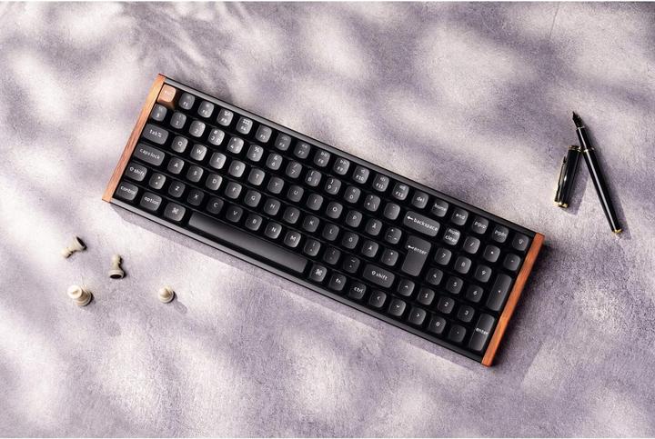 Image du produit Keychron K4 HE (CH, Filaire, Sans fil)