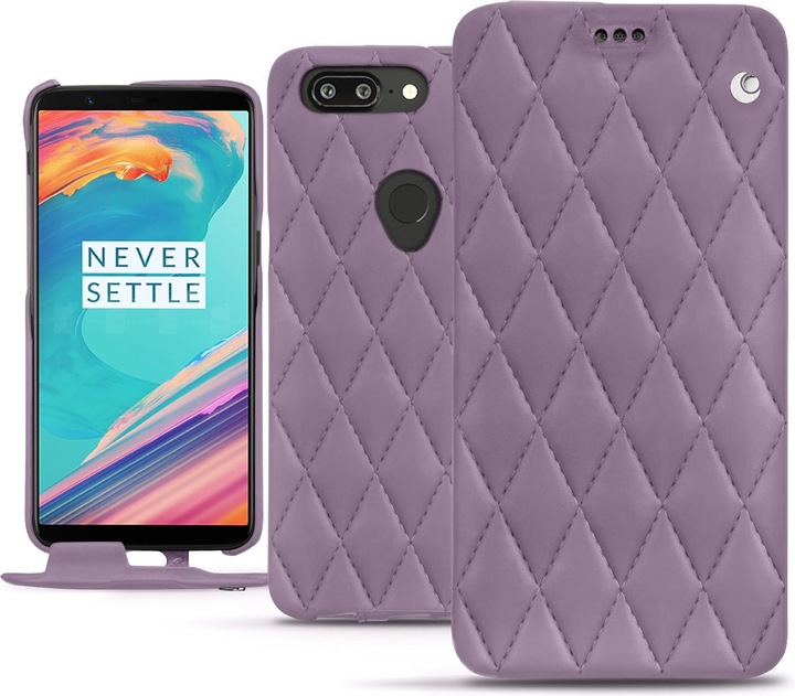 Actual product image Noreve Leather cover vertical
