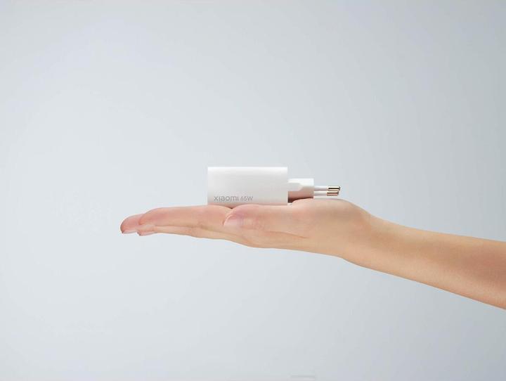 Actual product image Xiaomi Mi Fast Charger with GaN Tech (65 W, 2 ports)