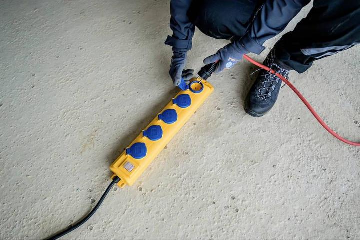 Produktbild Brennenstuhl Super-Solid (5 x, CEE 7/3, 2 m)