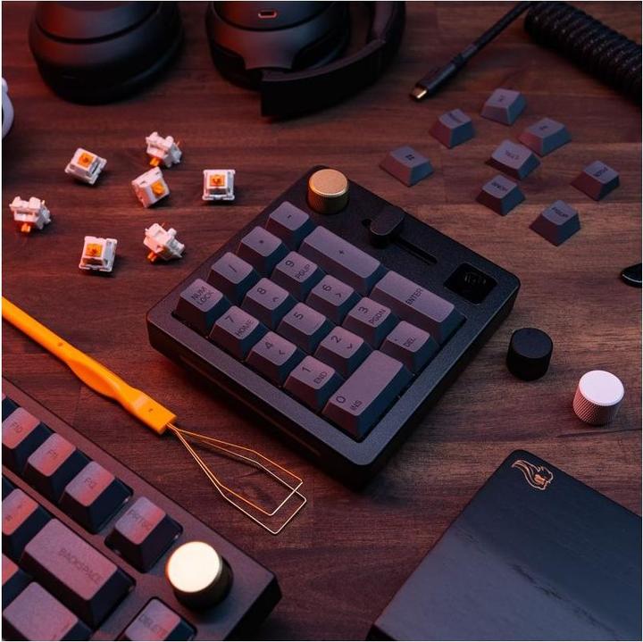 Actual product image Glorious GMMK Wireless Numpad - Fox Switches (Numeric keypad, Cable, Wireless)