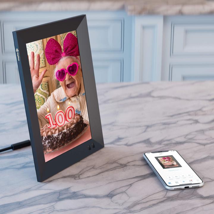 Actual product image Nixplay Smart digital photo frame (10.10", 1280 x 800 pixels)