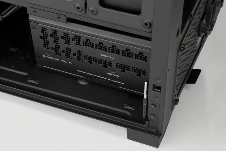 Image du produit Corsair RM1200x SHIFT 80 PLUS Gold (1200 W)