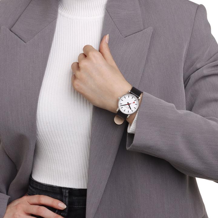 Actual product image Mondaine MSE.35110.LB Evo II Dames Horloge - Stationsklok - Saffierglas - Roestvrijstaal/Leer - Wit/Zilver/Zw (Swiss made, 35 mm)
