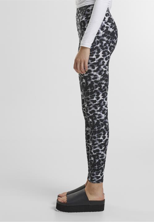 Actual product image Urban Classics Ladies Soft AOP Leggings - 16531 (XS)