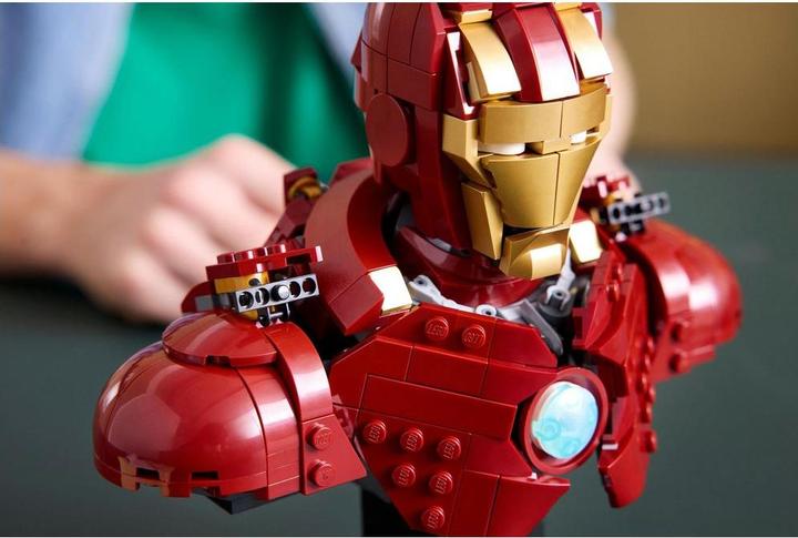 Actual product image LEGO Iron Man MK4 (76327, LEGO Marvel)