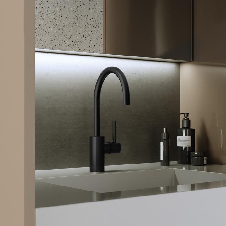 Actual product image Dornbracht Meta single-lever basin mixer with pop-up waste, 167 mm projection, 180Â° swivel spout