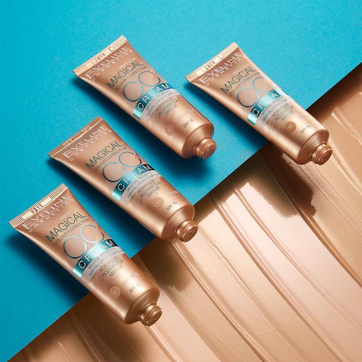 Productafbeelding Eveline Vloeibare Magische CC Crème nr. 52 Medium Beige 30ml (Medium beige, 30 ml)