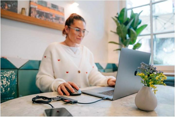 Produktbild Verbatim Essentials Multiport (USB-C, 7 Ports)