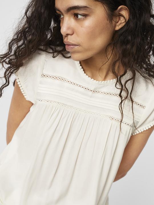 Immagine prodotto Vero Moda Top in pizzo con maniche corte (L)