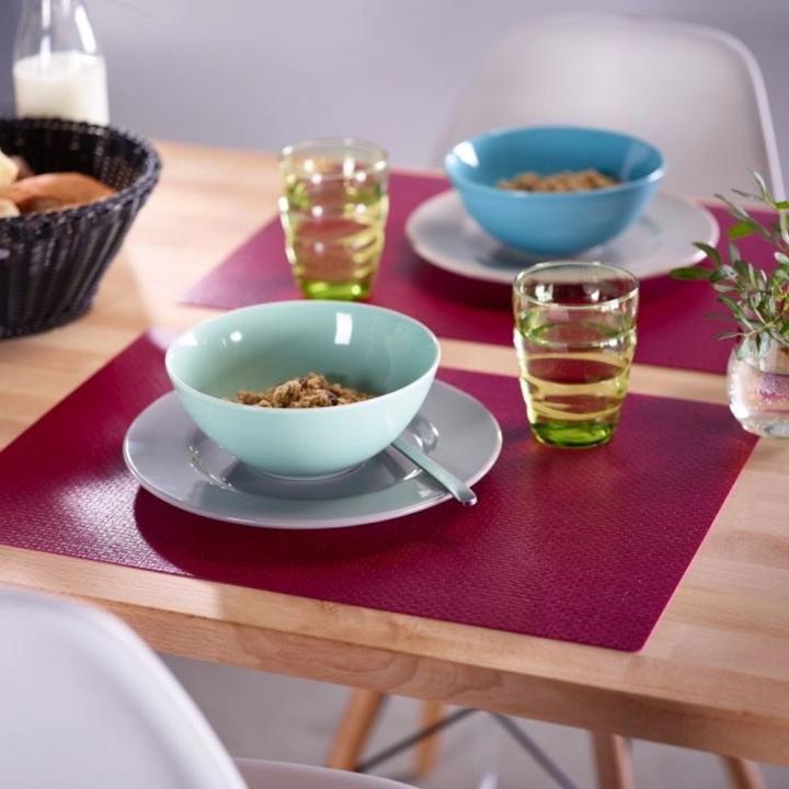 Actual product image Westmark PP placemat "Coolorista", square, magenta, 45x32.5 cm
