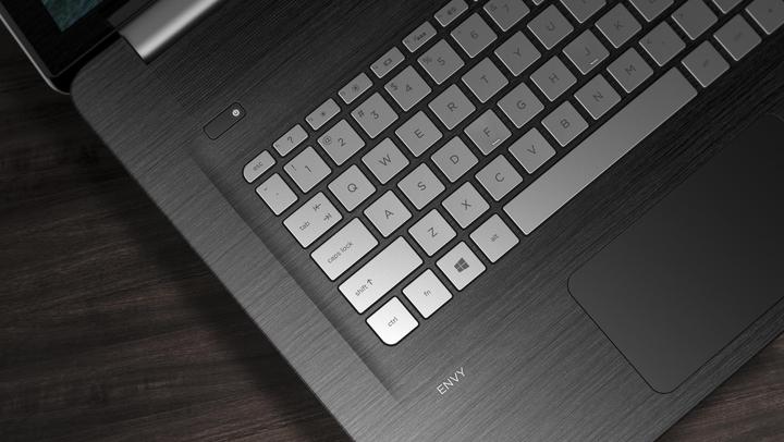 Immagine prodotto HP Envy 17-r182nz (17.30", Intel Core i7-6700HQ, 16 GB, 128 GB, CH)