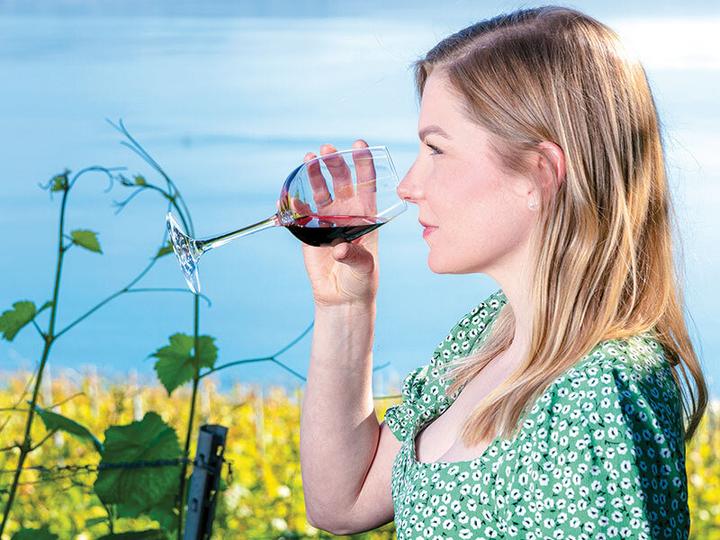 Actual product image Smartbox Short holiday in Lausanne with spa and wine tasting in the Lavaux region (2 Persons)