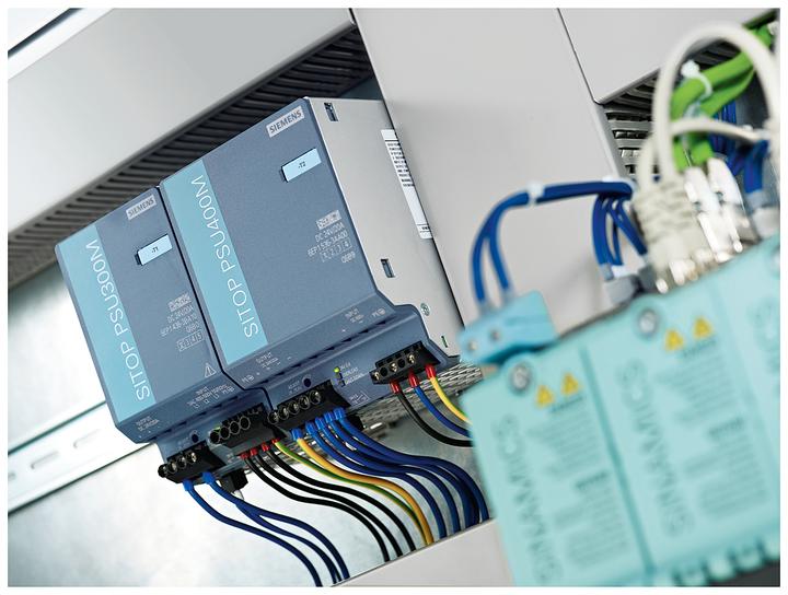 Produktbild Siemens Hutschienen-Netzteil (DIN-Rail