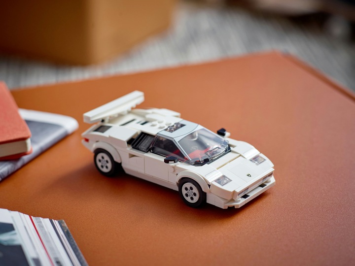 Productafbeelding LEGO Lamborghini Countach (76908, LEGO Snelheidskampioenen)