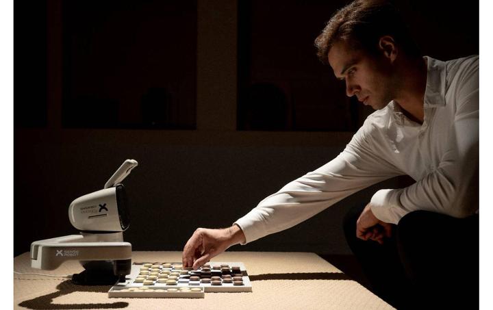 Produktbild Sense Robot SenseRobot AI Schachroboter Mini