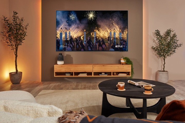 Actual product image Samsung QE85QN800BT (85", QN800B, NeoQLED, 8K, 2022)