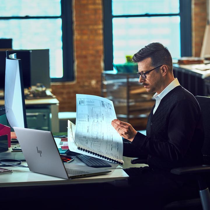 Image du produit HP ZBook Power G11 (16", AMD Ryzen 7 8840HS, 32 Go, 1000 Go, DE)