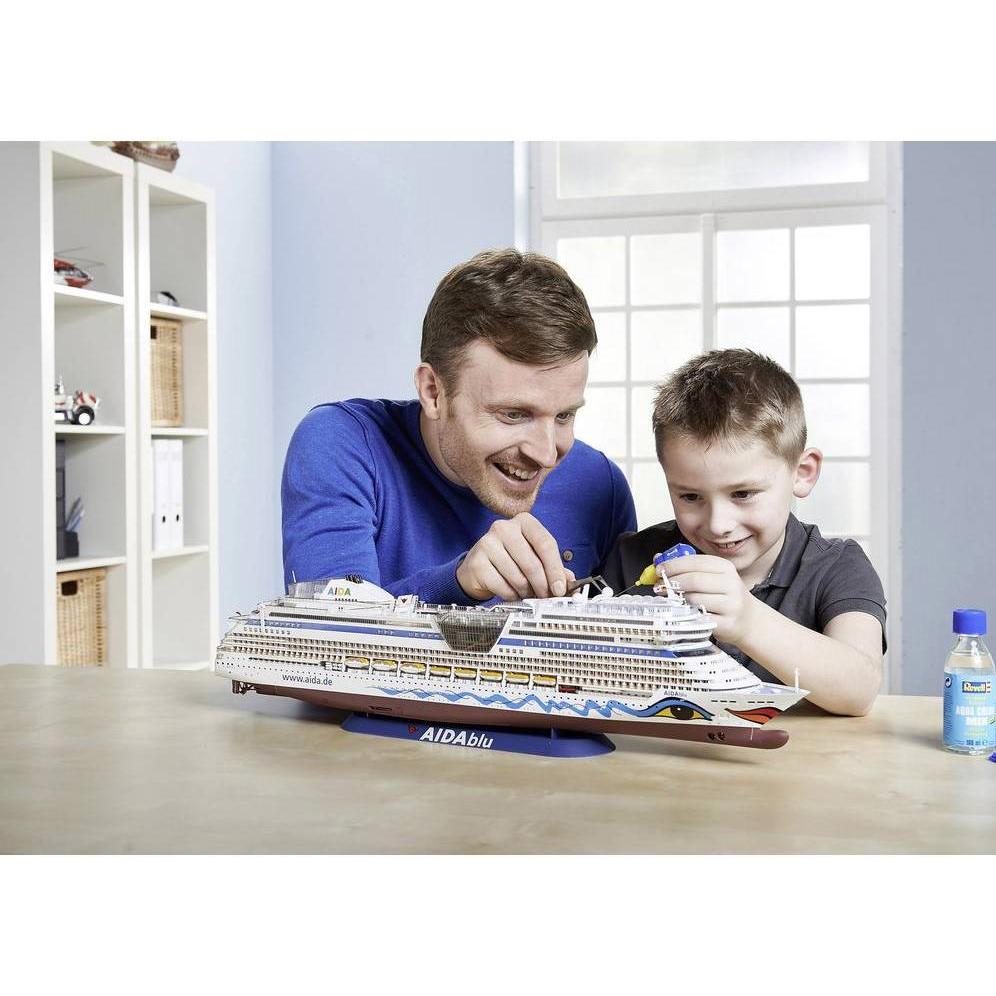 Thumbnail - Revell Aida
