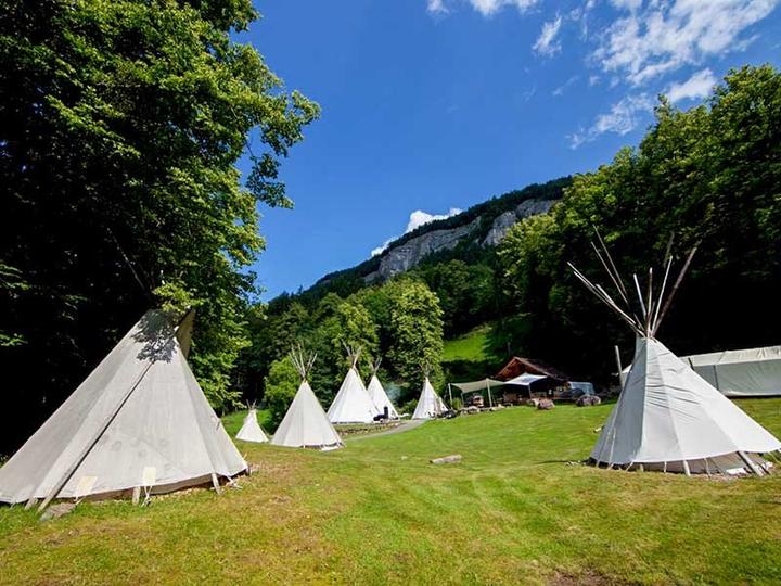 Produktbild Smartbox Familienabenteuer mit 2 Übernachtungen im Tipi in Meiringen (4 Personen)
