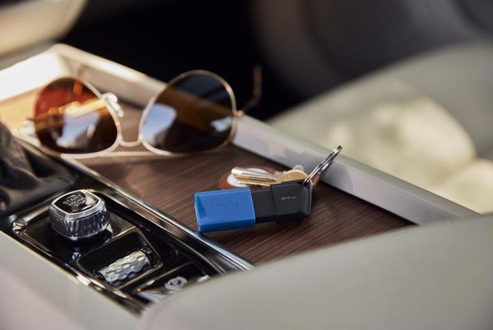 Produktbild Kingston DataTraveler Exodia M (64 GB, USB-A)