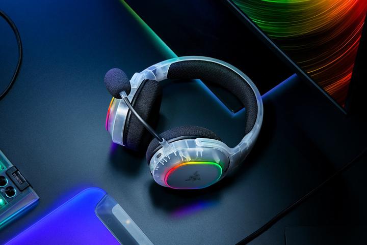 Actual product image Razer Barracuda X Chroma (Wireless)