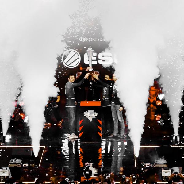 Actual product image SteelSeries Sensei 310 (Cable)