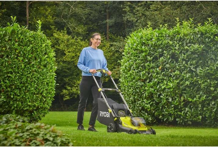 Actual product image Ryobi RY18 lmX40C-150 (Rechargeable battery operated)