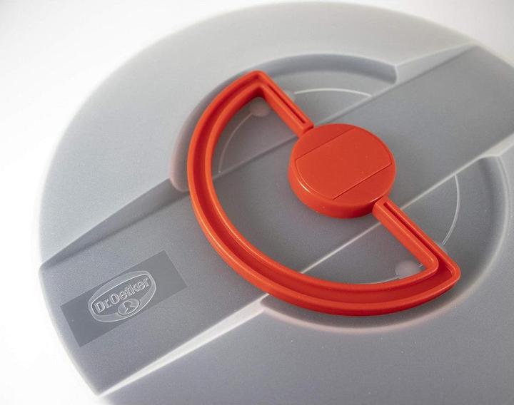 Actual product image Dr. Oetker Springform pan with transport cover (26 cm)