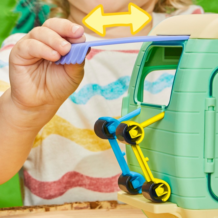 Actual product image Hasbro Peppa's Caravan