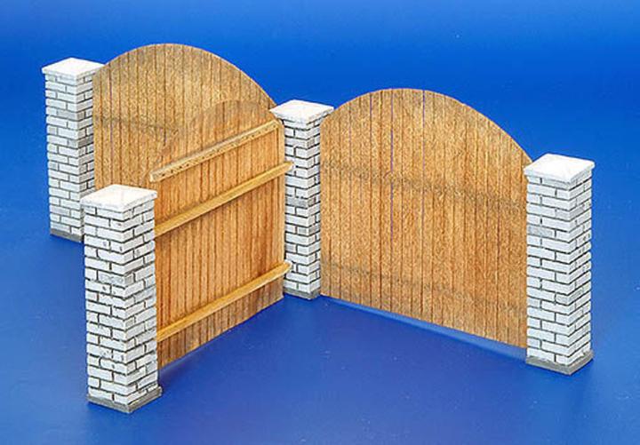 Actual product image Plus Model Wooden fence with wall posts