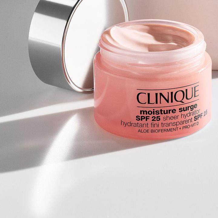 Produktbild Clinique Moisture Surge (50 ml, Tagescreme, SPF 25)