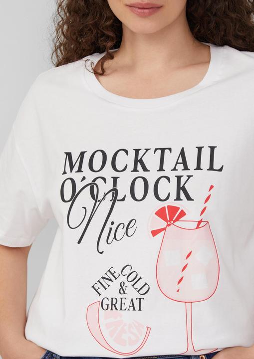 Immagine prodotto S.Oliver T-Shirt Baumwollshirt mit überschnittener Schulter und Frontprint (44)