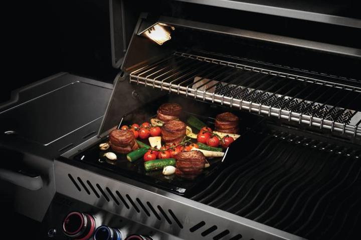 Actual product image Napoleon Plancha