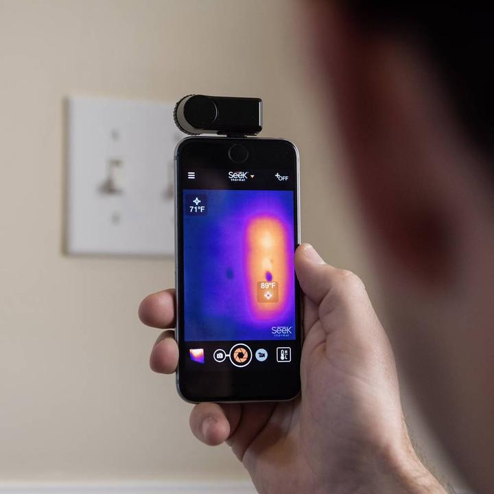 Actual product image SeeK Compact XR for iOS (Mobile phone thermal imaging camera)