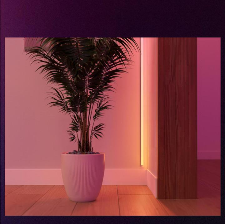Actual product image Philips Hue OmniGlow (Multicoloured, RGBW, 500 cm, Indoor)