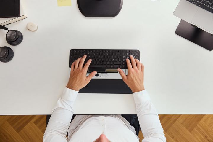 Actual product image Contour RollerMouse Go + RollerMouse Go Dock (Cable, Wireless)