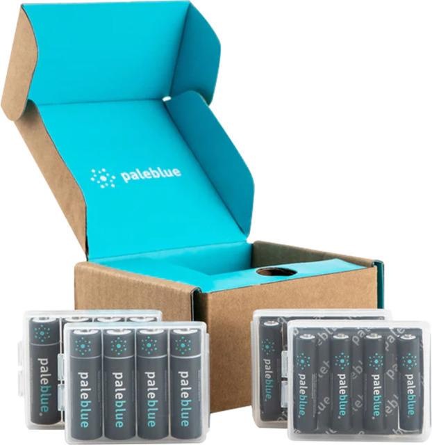 Pale Blue Sustainability Kit (16 pcs., AA, AAA, 1560 mAh)