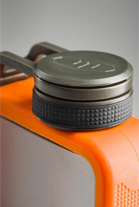 Actual product image GSI Boulder Flask 10oz. Hip Flask (0.30 l)