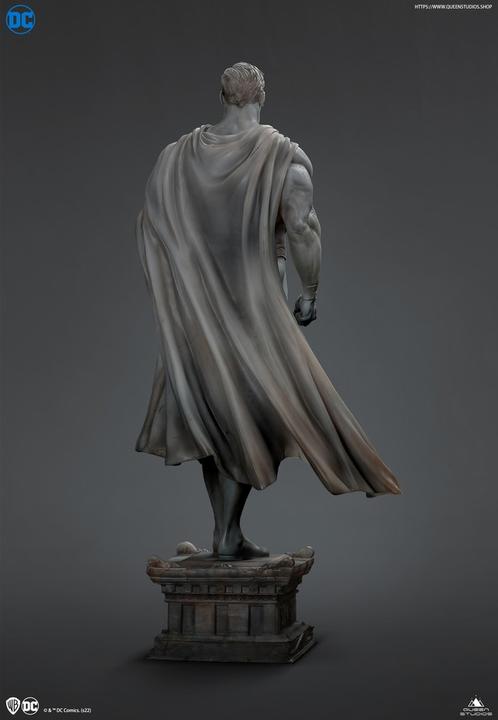 Actual product image Queen Studios DC Comics Museum Line statuette 1/4 Superman 60 cm