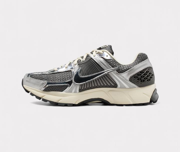 Image du produit Nike Zoom Vomero 5 (40)