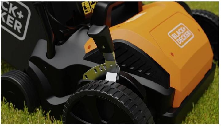 Produktbild Black & Decker Elektro Vertikutierer fahrbar Arbeitsbreite 30 cm
