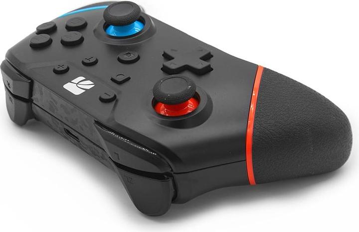 Actual product image Xtreme Wireless BT Controller Black Bluetooth Analog/Digital Gamepad Nintendo Switch (Switch)