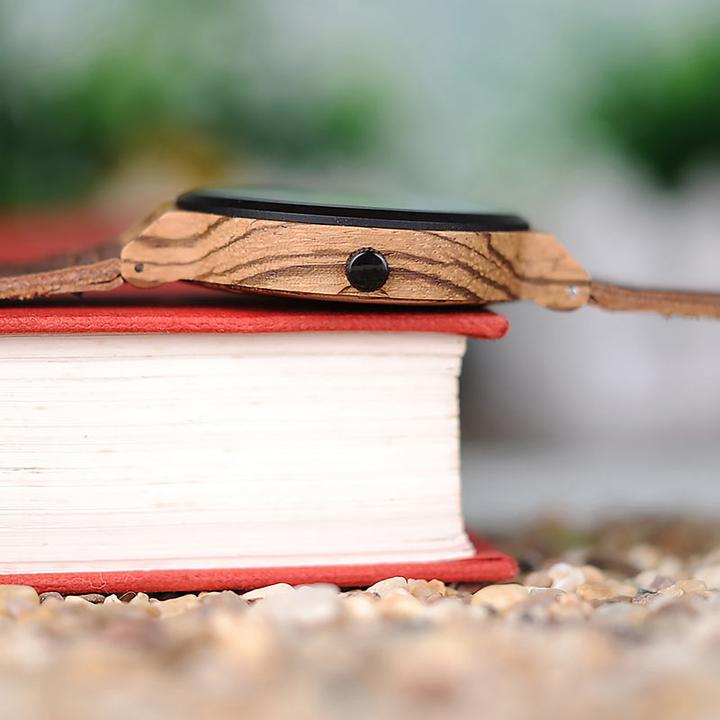 Produktbild Natura Punto Sportlich-elegante Uhr aus Bambus mit smarten Details, Lederarmband (Sportuhr)